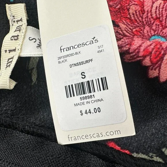 NEW! Miami By Francesca's Romper Small Floral V-Neck Black Red Figure Flattering - Picture 4 of 16